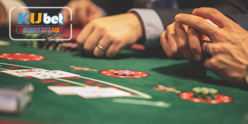 Cách chơi Poker hiệu quả nên nên Bluff đúng thời điểm